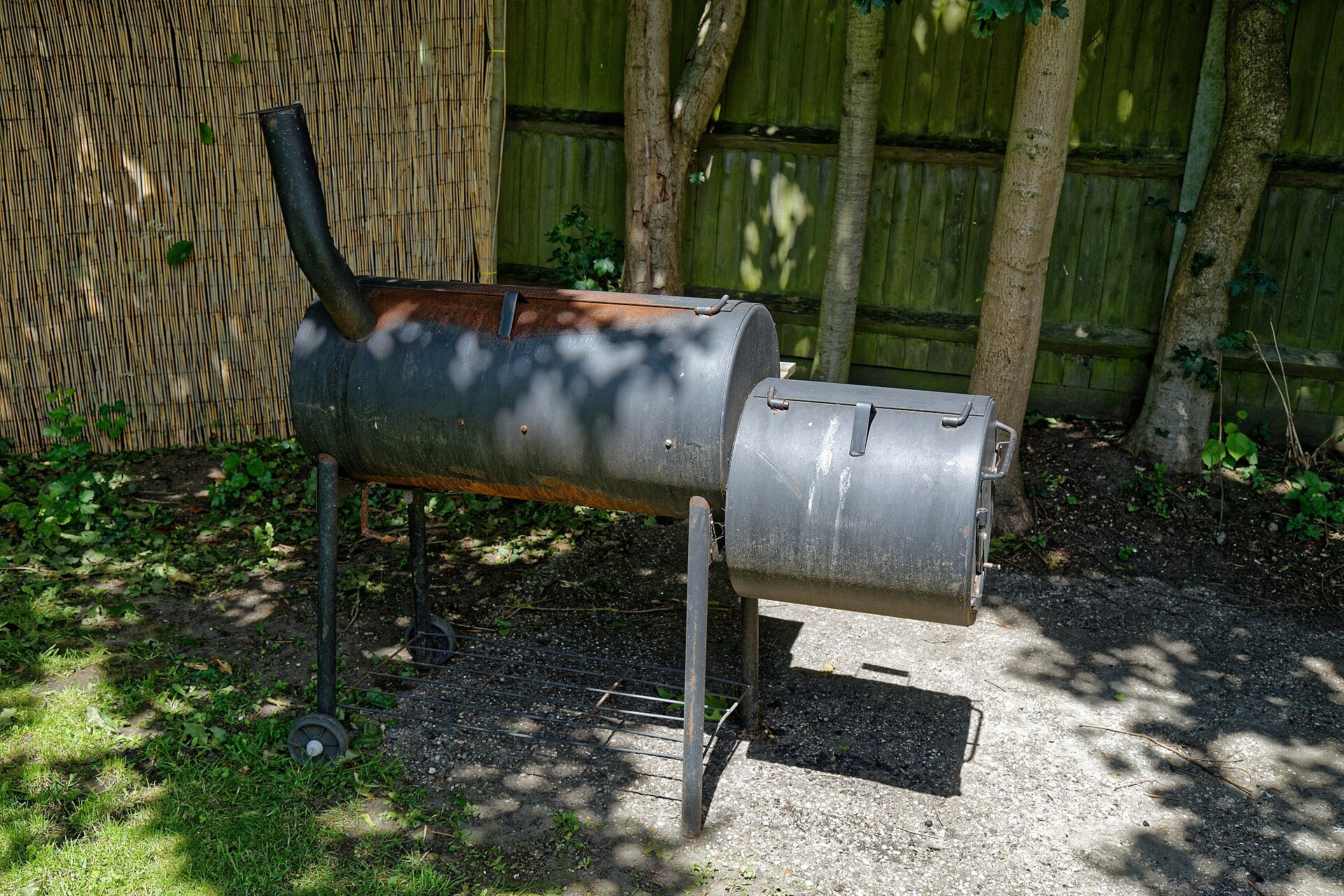 Beer-garden barbecue grill